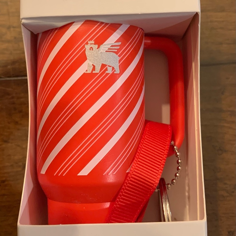 NEW….Stanley Ornament Keychain…Candy Cane Twist